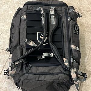 Under Armor PROJECT ROCK Duffle Backpack Hybrid - Discontinued - CAMO - RARE EUC